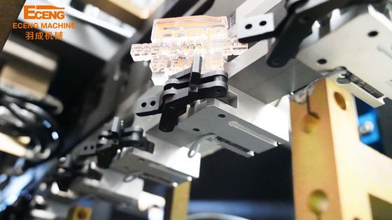 Máquina que sopla del moldeo por insuflación de aire comprimido de SMC de la bebida de la máquina 4 de la cavidad de la botella automática del animal doméstico