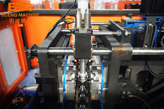 Bebida plástica de la CDS del jugo del agua del estiramiento de la máquina de 4 cavidades que sopla de la botella automática llena del ANIMAL DOMÉSTICO