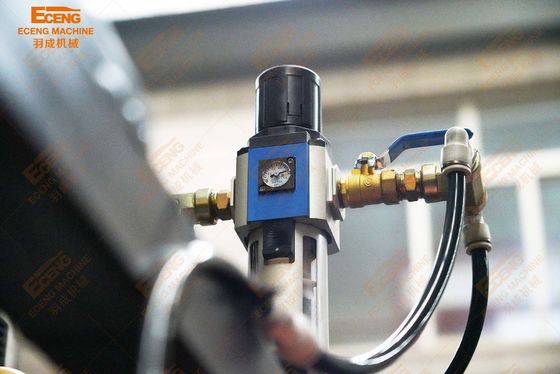 Equipo completamente automático de los ejemplos del moldeo por insuflación de aire comprimido de alto rendimiento