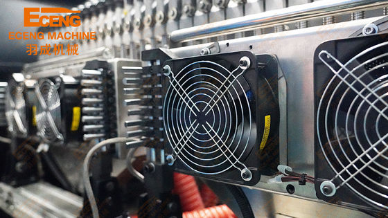 Automático lleno plástico de la eficacia alta de la máquina del moldeo por insuflación de aire comprimido de la botella del animal doméstico con la cavidad 4
