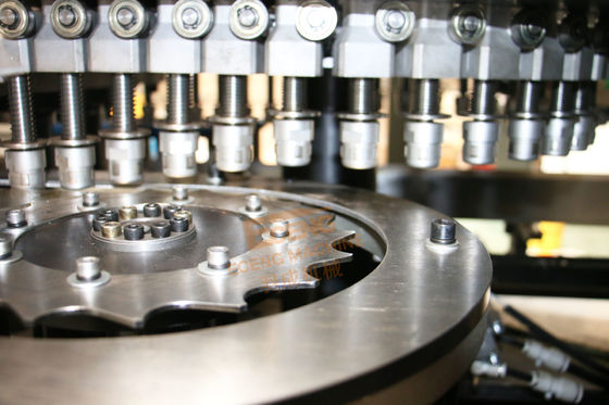 Ocho botella plástica de alto rendimiento automática de la máquina 16000 BPH del moldeo por insuflación de aire comprimido del animal doméstico de Cavitys