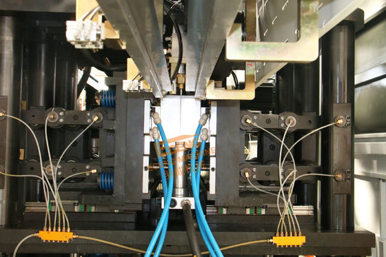 Precio de la máquina para la fabricación de botellas de plástico totalmente automáticas de hueco