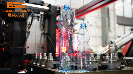 Máquina 4cavity del moldeo por insuflación de aire comprimido del animal doméstico del estiramiento de Eceng Q6000 para la línea mineral de la botella de agua
