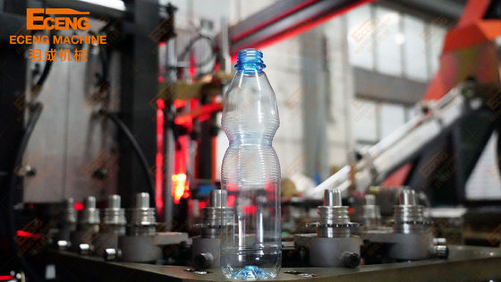 Máquina 4cavity del moldeo por insuflación de aire comprimido del animal doméstico del estiramiento de Eceng Q6000 para la línea mineral de la botella de agua
