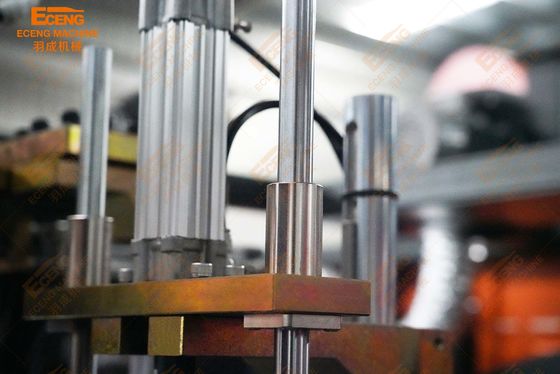 El tarro puede ACARICIAR la boca ancha automática J4 de 4 cavidades de la máquina del moldeo por insuflación de aire comprimido de la botella