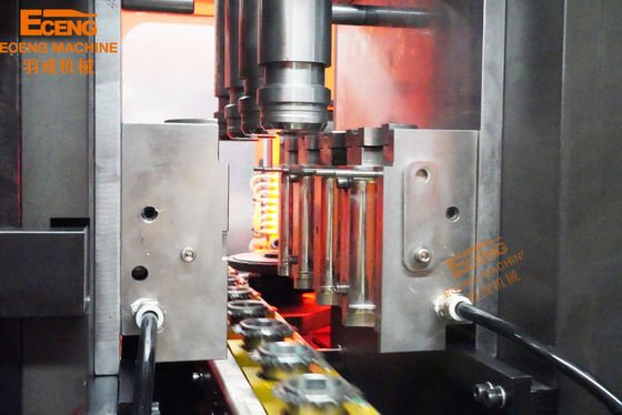 máquina 4cavity del moldeo por insuflación de aire comprimido del estiramiento de 2.5ton J4 para los tarros de la comida