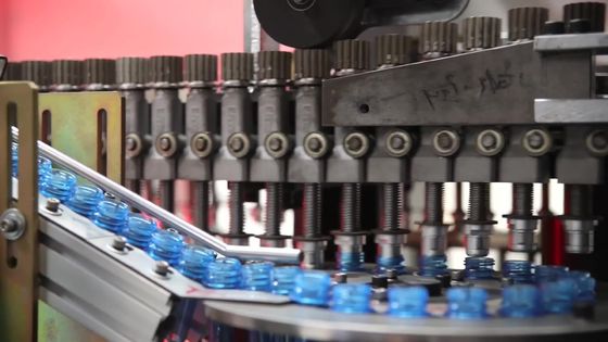 Cavidad completamente automática de la máquina 8 del moldeo por insuflación de aire comprimido del estiramiento del ANIMAL DOMÉSTICO K8