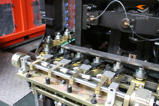 control del PLC del fabricante XINJE de la botella de la máquina del moldeo por insuflación de aire comprimido del estiramiento del ANIMAL DOMÉSTICO 52kW
