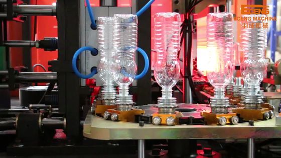 El PLC controló la máquina que soplaba los 2.25*1.6*1.7m de la botella completamente automática del ANIMAL DOMÉSTICO