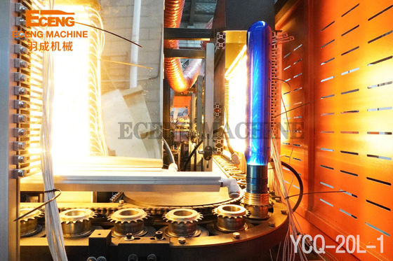 300bph máquina automática los 5.2*2.0*2.0m del moldeo por insuflación de aire comprimido del ANIMAL DOMÉSTICO de 5 galones