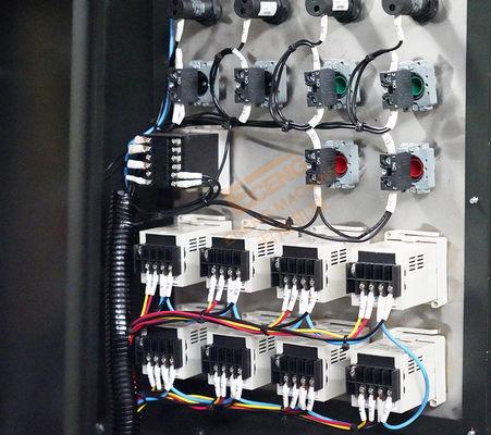 Control del PLC del DELTA de la máquina del estiramiento recto del ANIMAL DOMÉSTICO de Eceng que sopla