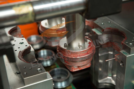 Moldeo por insuflación de aire comprimido del estiramiento de la máquina 3000BPH Eceng J2 de la botella completamente automática del ANIMAL DOMÉSTICO que sopla